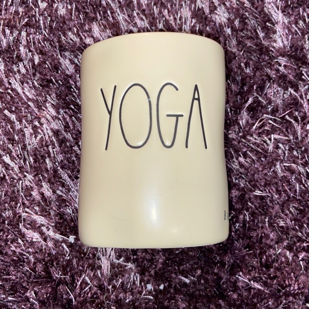 RAE DUNN CANDLE - YOGA 🧘🏽♀️